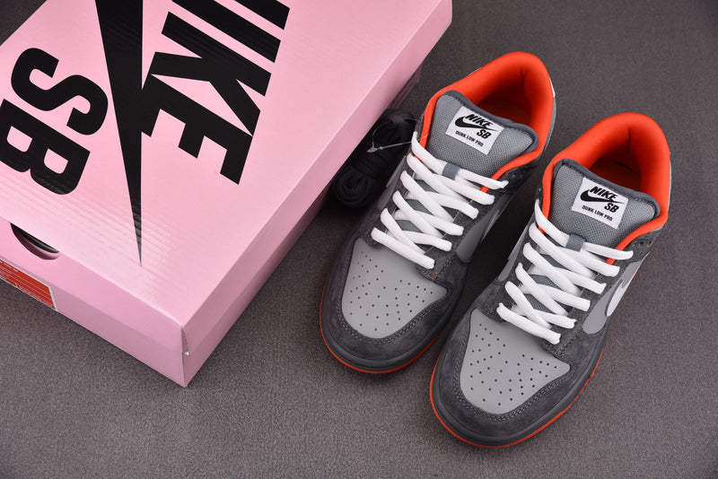 Nike SB Dunk Low Staple NYC Pigeon